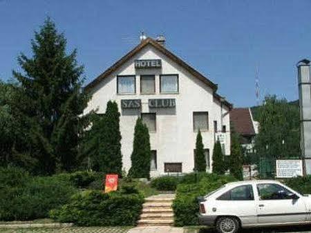 Sas Club Hotel Boedapest Buitenkant foto